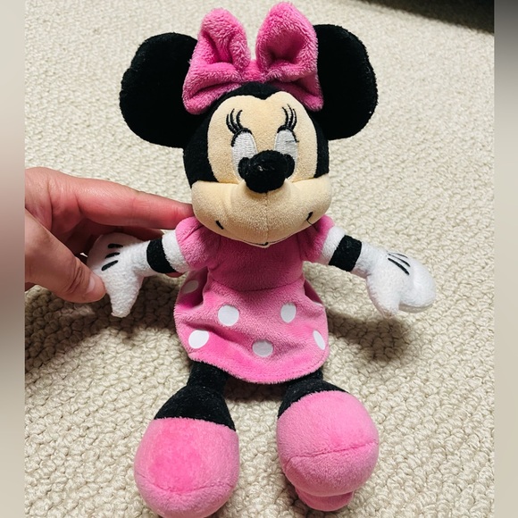 Minnie Mouse Pink Dress Plushie - Picture 1 of 3